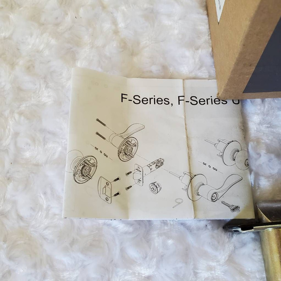 Schlage Latitude Passage Door Handle 2 Lever Set F10LATGSN Matte Black New - Picture 4 of 12